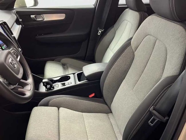 Volvo XC40 Core, B3 Mild hybrid, Gasolina   - Foto 20