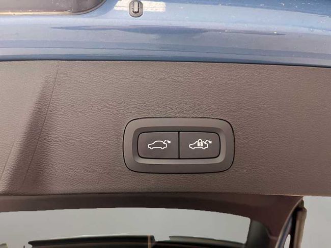 Volvo XC40 Core, B3 Mild hybrid, Gasolina   - Foto 20