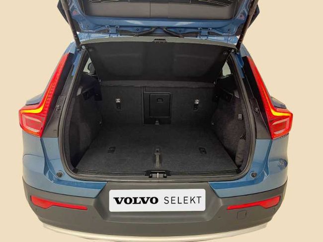 Volvo XC40 Core, B3 Mild hybrid, Gasolina   - Foto 9