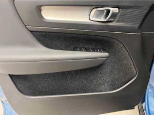 Volvo XC40 Core, B3 Mild hybrid, Gasolina   - Foto 12