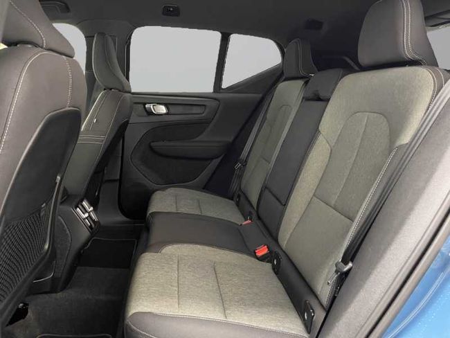 Volvo XC40 Core, B3 Mild hybrid, Gasolina   - Foto 19