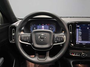 Volvo XC40 Core, B3 Mild hybrid, Gasolina   - Foto 10