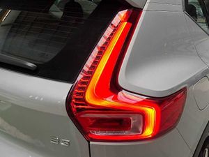 Volvo XC40 Core, B3 Mild hybrid, Gasolina   - Foto 19