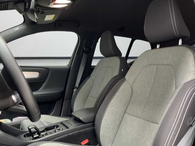 Volvo XC40 Core, B3 Mild hybrid, Gasolina   - Foto 10