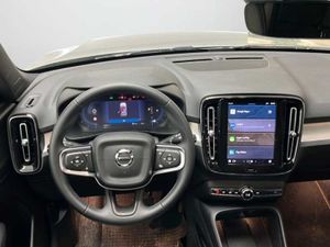 Volvo XC40 Core, B3 Mild hybrid, Gasolina   - Foto 13