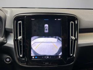 Volvo XC40 Core, B3 Mild hybrid, Gasolina   - Foto 18
