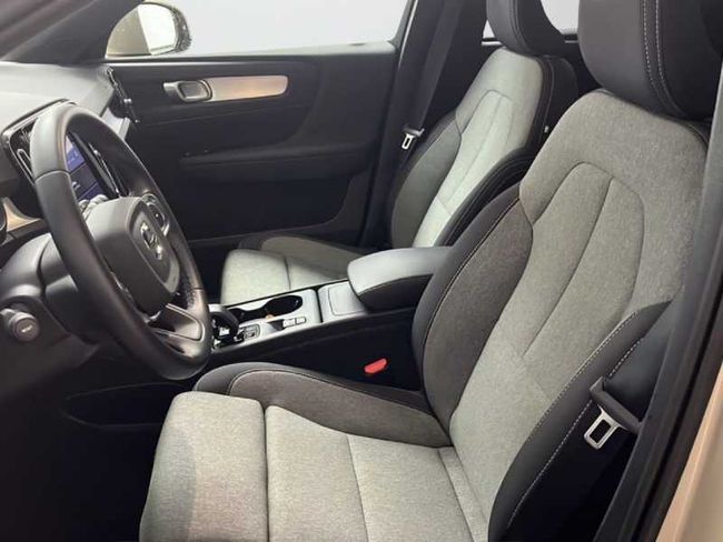 Volvo XC40 Core, B3 Mild hybrid, Gasolina   - Foto 15