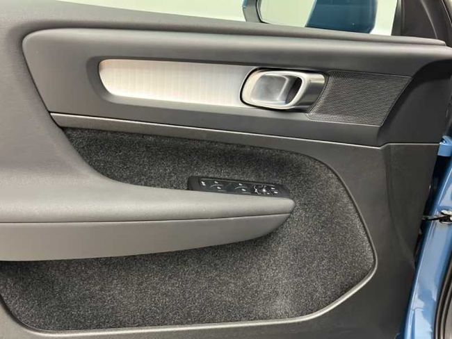 Volvo XC40 Core, B3 Mild hybrid, Gasolina   - Foto 20