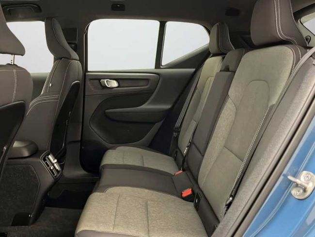 Volvo XC40 Core, B3 Mild hybrid, Gasolina   - Foto 11