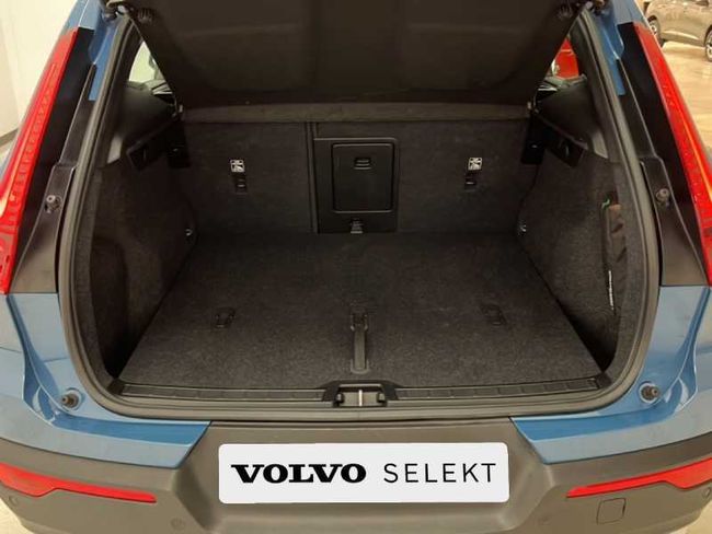 Volvo XC40 Core, B3 Mild hybrid, Gasolina   - Foto 12