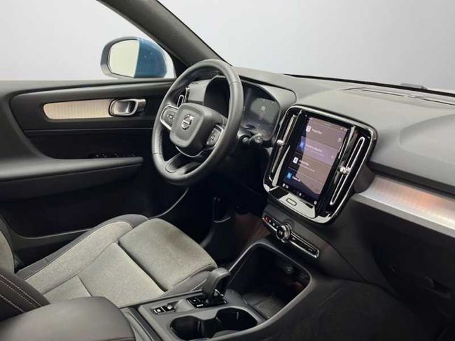 Volvo XC40 Core, B3 Mild hybrid, Gasolina   - Foto 9