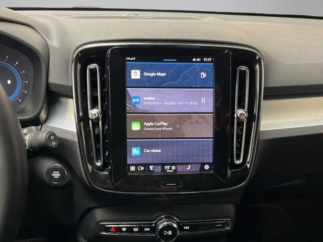 Volvo XC40 Plus, B3 Mild hybrid, Gasolina, Dark   - Foto 17