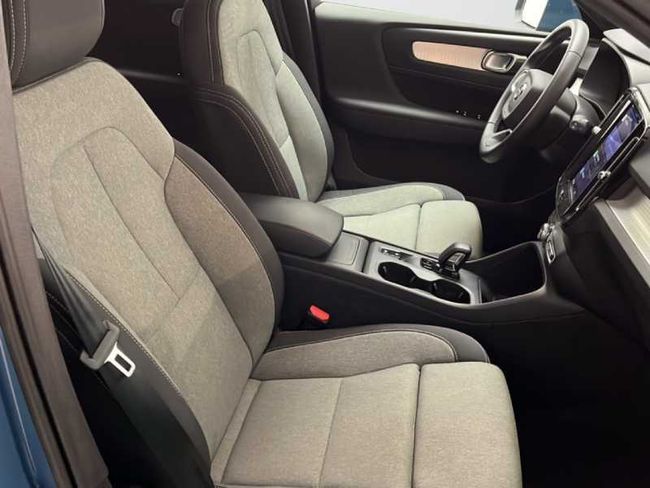 Volvo XC40 Core, B3 Mild hybrid, Gasolina   - Foto 21