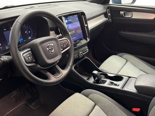 Volvo XC40 Core, B3 Mild hybrid, Gasolina   - Foto 11