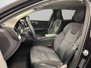 Volvo V60 Core, T6 AWD Híbrido enchufable, Eléctrico/Gasolina, Bright   - Foto 15