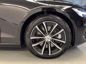 Volvo V60 Core, T6 AWD Híbrido enchufable, Eléctrico/Gasolina, Bright   - Foto 11