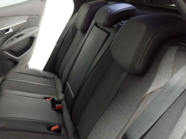 Peugeot 3008 SUV  GT Line BlueHdi 130   - Foto 13