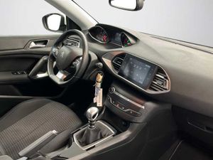 Peugeot 308 1.2 PureTech S&S Style 130   - Foto 9