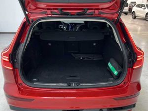 Volvo V60 Plus, B4 Mild hybrid, Gasolina, Dark   - Foto 17