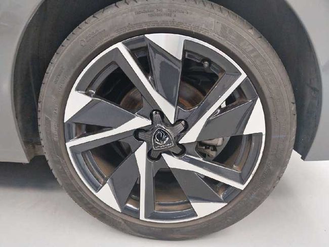 Peugeot 308 Nuevo  5p Allure Gasolina 130 S&S 6 Vel. MAN   - Foto 11