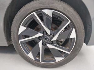 Peugeot 308 Nuevo  5p Allure Gasolina 130 S&S 6 Vel. MAN   - Foto 11