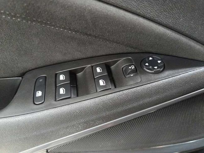 Opel CrossLand ULTIMATE 1.2 GAS MT6 S/S 110cv (81Kw)   - Foto 21