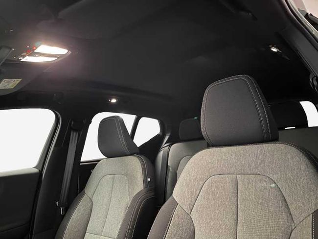 Volvo XC40 Ultra, B4 Mild hybrid, Gasolina, Dark   - Foto 11