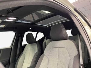 Volvo XC40 Ultra, B4 Mild hybrid, Gasolina, Dark   - Foto 13