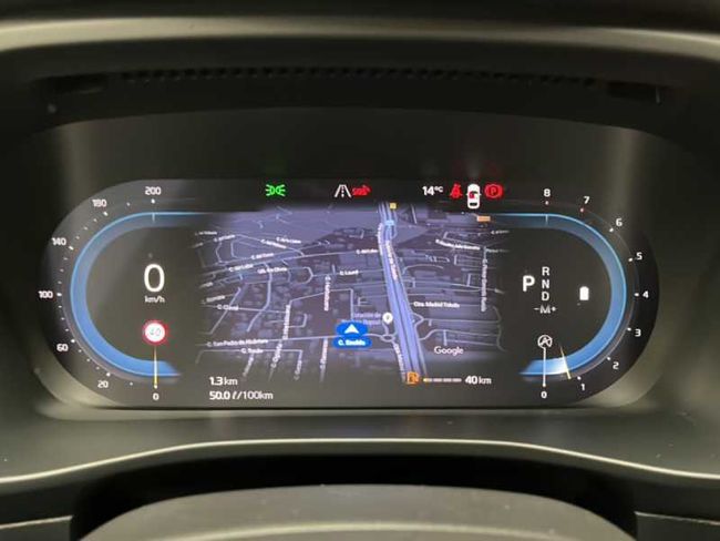 Volvo XC40 Plus, B4 AWD (gasolina), Gasolina, Dark   - Foto 23