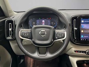 Volvo XC40 Plus, B4 AWD (gasolina), Gasolina, Dark   - Foto 29