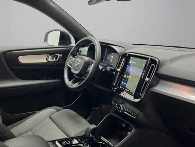 Volvo XC40 Ultra, B4 Mild hybrid, Gasolina, Dark   - Foto 11
