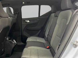 Volvo XC40 Ultra, B4 Mild hybrid, Gasolina, Dark   - Foto 13