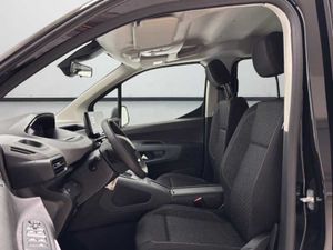 Peugeot Rifter Allure BlueHDi 130 S&S EAT8 Long M1 7 Plazas   - Foto 18