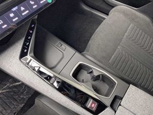 Peugeot e-3008 Nuevo E-3008 GT Eléctrico 210 (157 kW)   - Foto 17