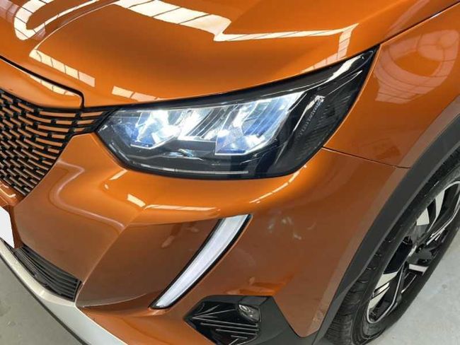 Peugeot 2008 SUV 2008 Allure Pack Eléctrico 136 (100 Kw)     - Foto 19