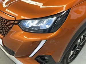 Peugeot 2008 SUV 2008 Allure Pack Eléctrico 136 (100 Kw)     - Foto 19