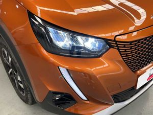 Peugeot 2008 SUV 2008 Allure Pack Eléctrico 136 (100 Kw)     - Foto 20