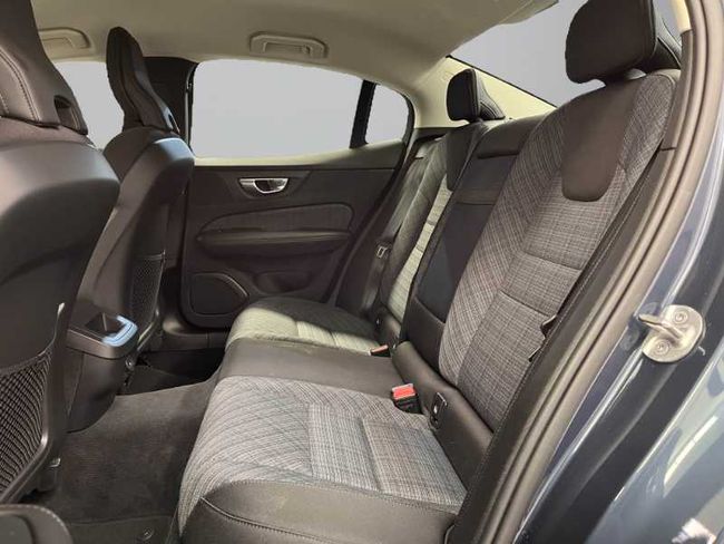 Volvo S60 Core, B4 Mild hybrid, Gasolina   - Foto 15