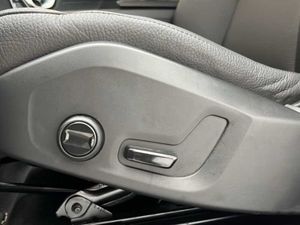 Volvo XC60 Essential, B4 (diesel), Diésel   - Foto 13