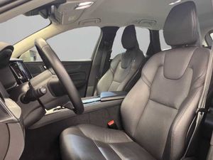 Volvo XC60 B4 (D) Core Auto   - Foto 14