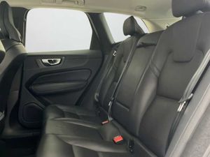 Volvo XC60 B4 (D) Core Auto   - Foto 13