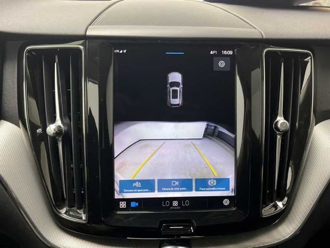 Volvo XC60 B4 (D) Core Auto   - Foto 20