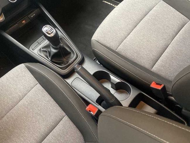 Kia Stonic 1.2 DPI 82 CV Concept   - Foto 18