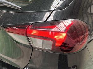 Opel Corsa Edition 1.2T XHL Hybrid eDCT6 S/S 110 CV (81kW)   - Foto 21