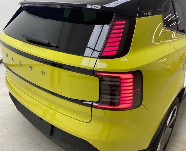 Volvo EX30 Plus, Single Motor Extended Range, Eléctrico   - Foto 12