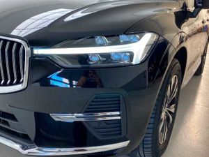 Volvo XC60 Recharge Core, T6 e-AWD Híbrido enchufable, Eléctrico/Gasolina, Bright   - Foto 10