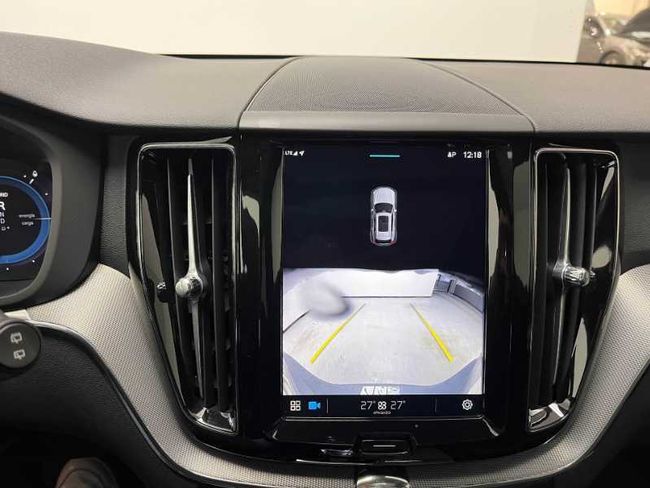 Volvo XC60 Recharge Plus, T6 e-AWD Híbrido enchufable, Eléctrico/Gasolina, Bright   - Foto 17
