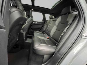 Volvo XC60 Recharge Plus, T6 e-AWD Híbrido enchufable, Eléctrico/Gasolina, Bright   - Foto 14