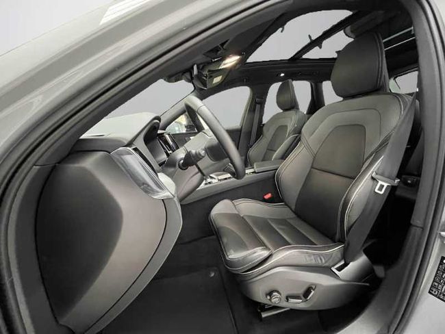 Volvo XC60 Recharge Plus, T6 e-AWD Híbrido enchufable, Eléctrico/Gasolina, Bright   - Foto 10