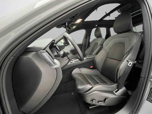 Volvo XC60 Recharge Plus, T6 e-AWD Híbrido enchufable, Eléctrico/Gasolina, Bright   - Foto 10